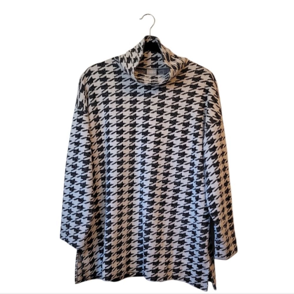 Chico's Women's Black & White Chenille Houndstooth Mock Neck Top Size US L / 2